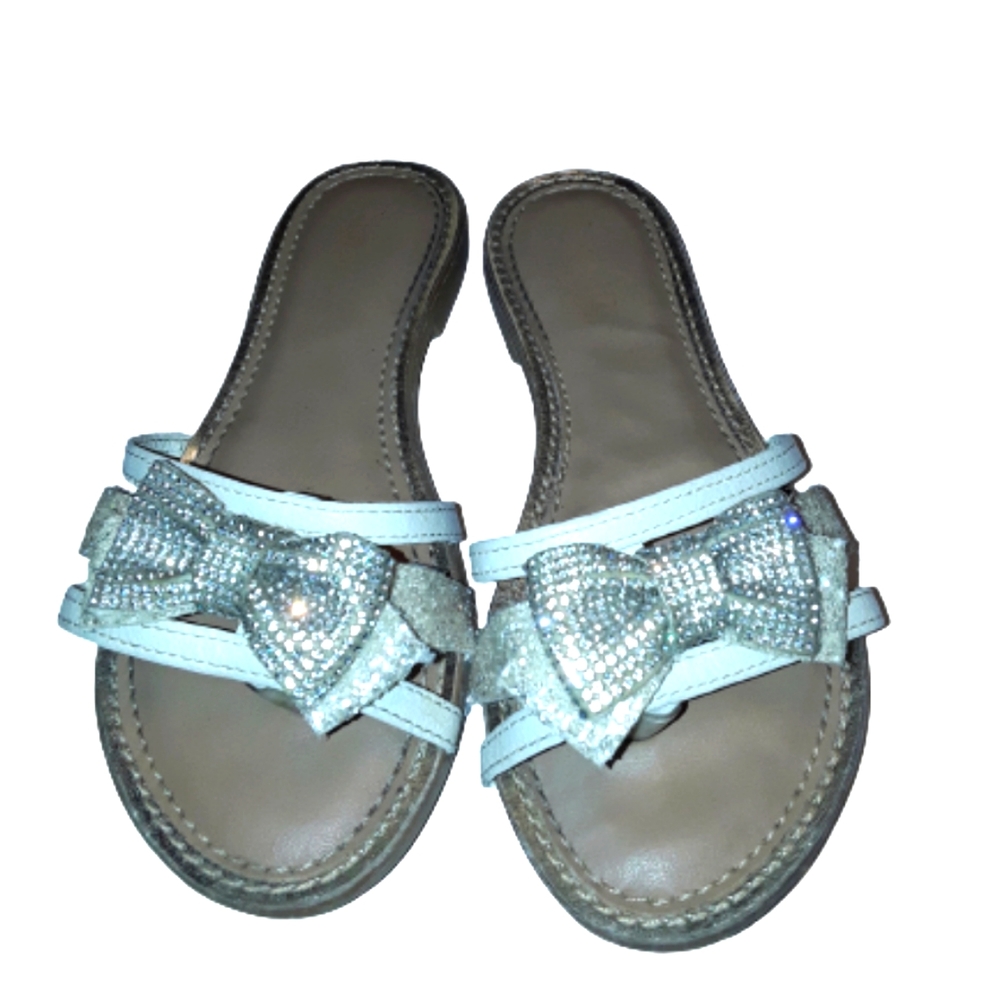 Pampili size 11 youth sandals silver and white with cute bow.
